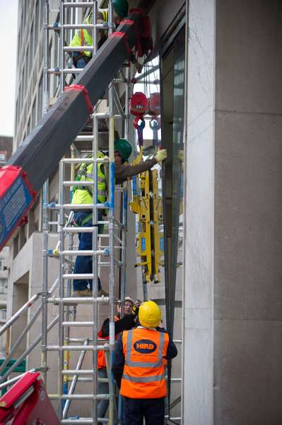 Shell Centre Statue Removal Gallery Gallery