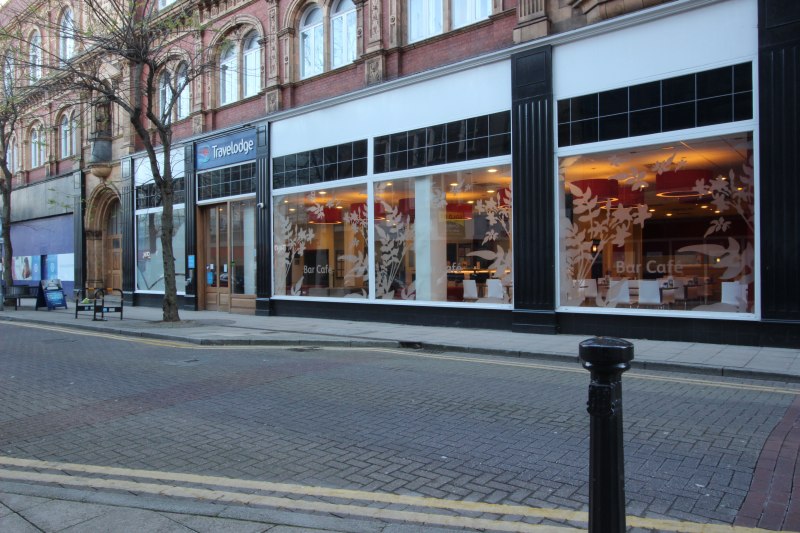 Travel Lodge New Shopfront Glazing Gallery Gallery